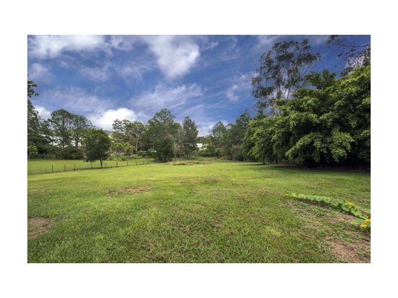 130 Newmans Rd, Woolgoolga NSW 2456