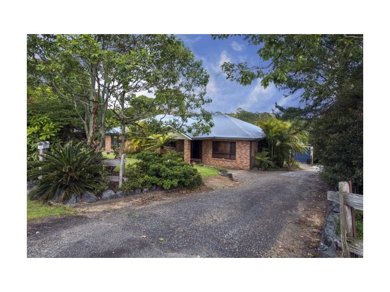 130 Newmans Rd, Woolgoolga NSW 2456