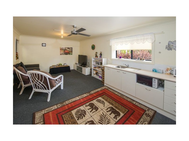 130 Newmans Rd, Woolgoolga NSW 2456