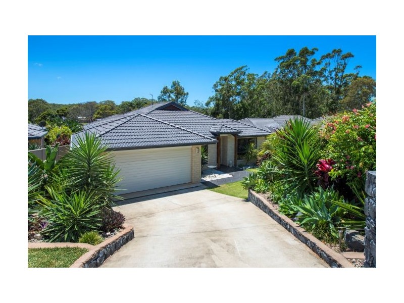 18 Vista Close, Woolgoolga NSW 2456