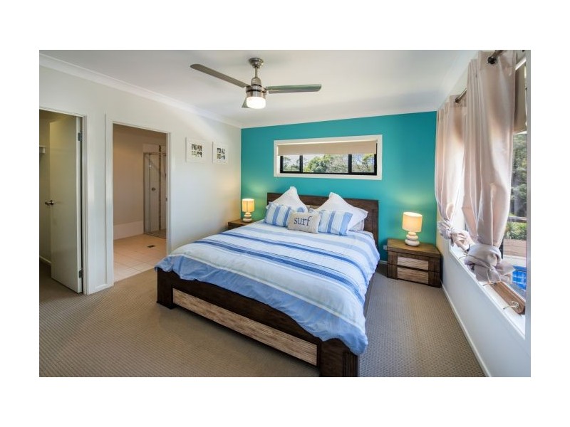 18 Vista Close, Woolgoolga NSW 2456