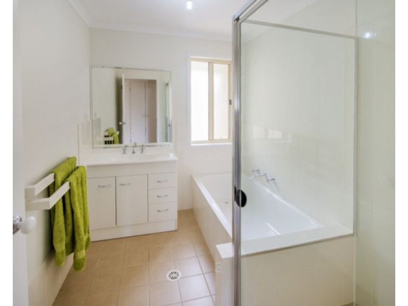 2 Beachcomber Close, Safety Beach NSW 2456