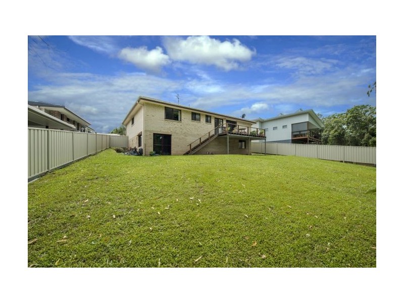 4 Carabeen Close, Woolgoolga NSW 2456