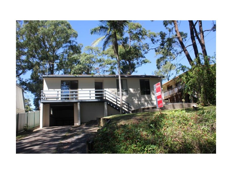 3 Wattle Place, Sandy Beach NSW 2456
