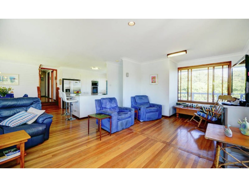 11 Ocean Drive, Safety Beach NSW 2456