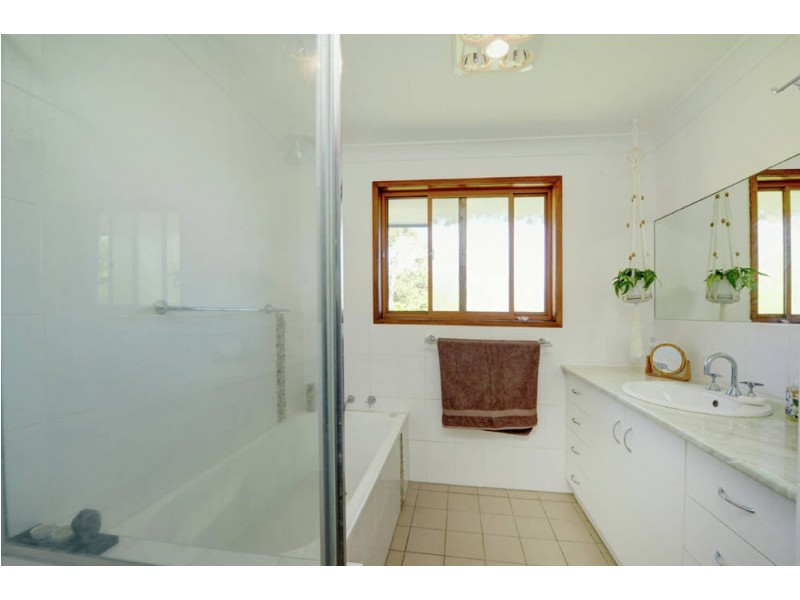 11 Ocean Drive, Safety Beach NSW 2456