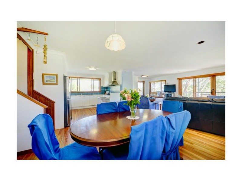 11 Ocean Drive, Safety Beach NSW 2456