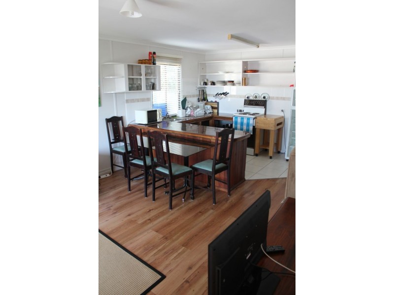 37 Oceanview Road, Arrawarra NSW 2456