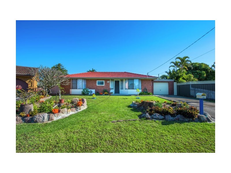 37 Turon Parade, Woolgoolga NSW 2456