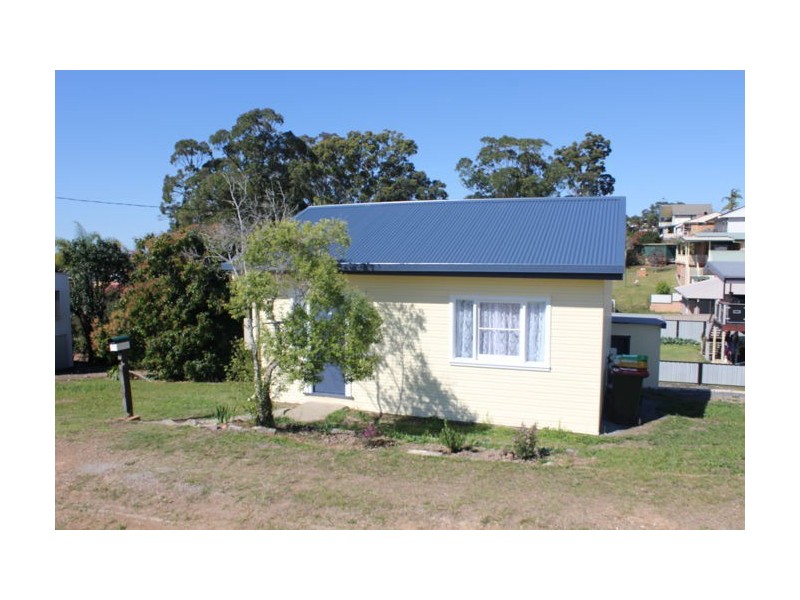 35 Scarborough Street, Woolgoolga NSW 2456