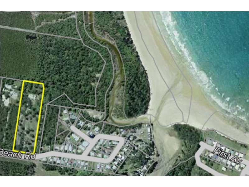 11 Arrawarra Beach Road, Arrawarra NSW 2456