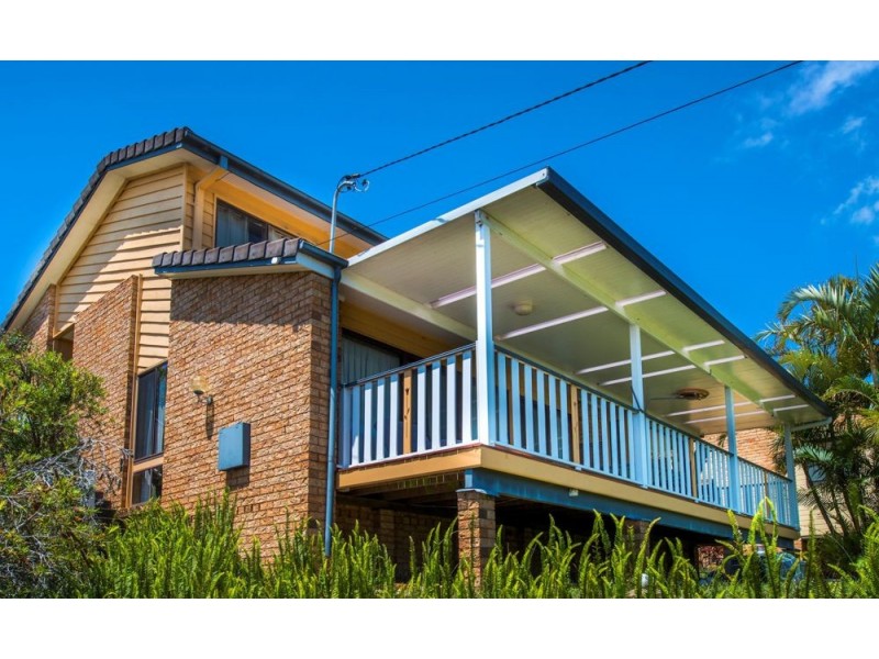 20 Schofield Drive, Safety Beach NSW 2456