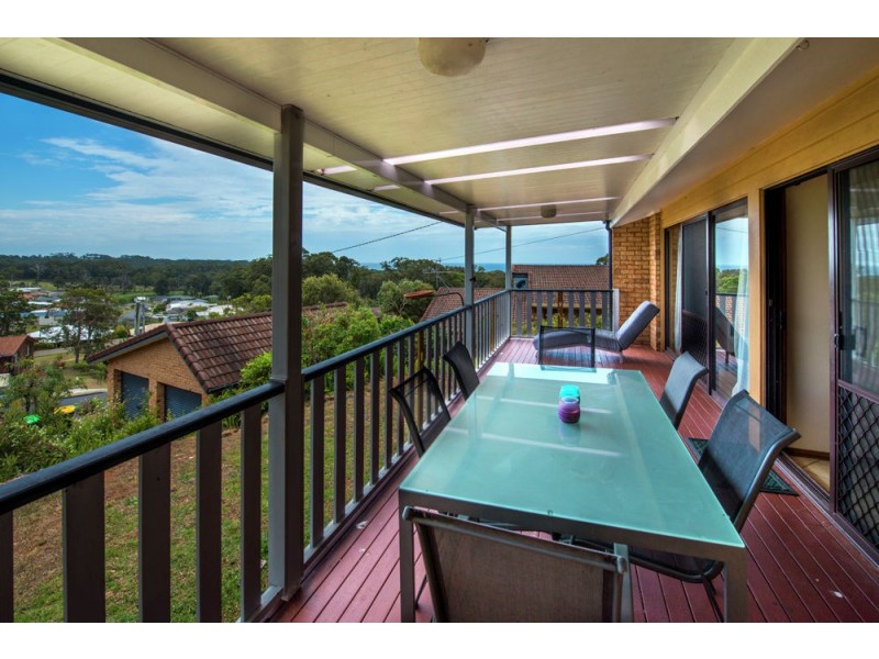 20 Schofield Drive, Safety Beach NSW 2456