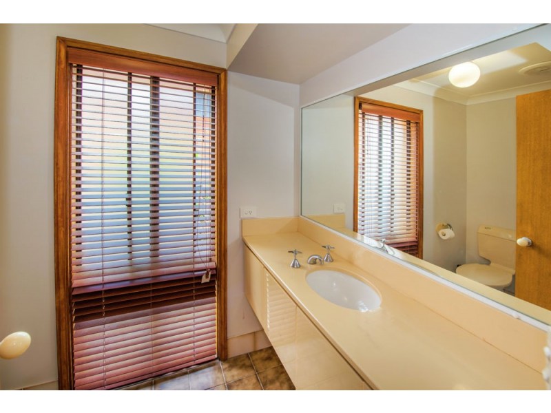 20 Schofield Drive, Safety Beach NSW 2456