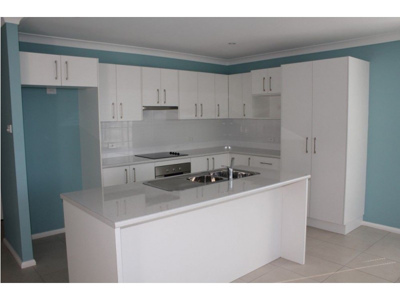24 Admiralty Drive, Safety Beach NSW 2456