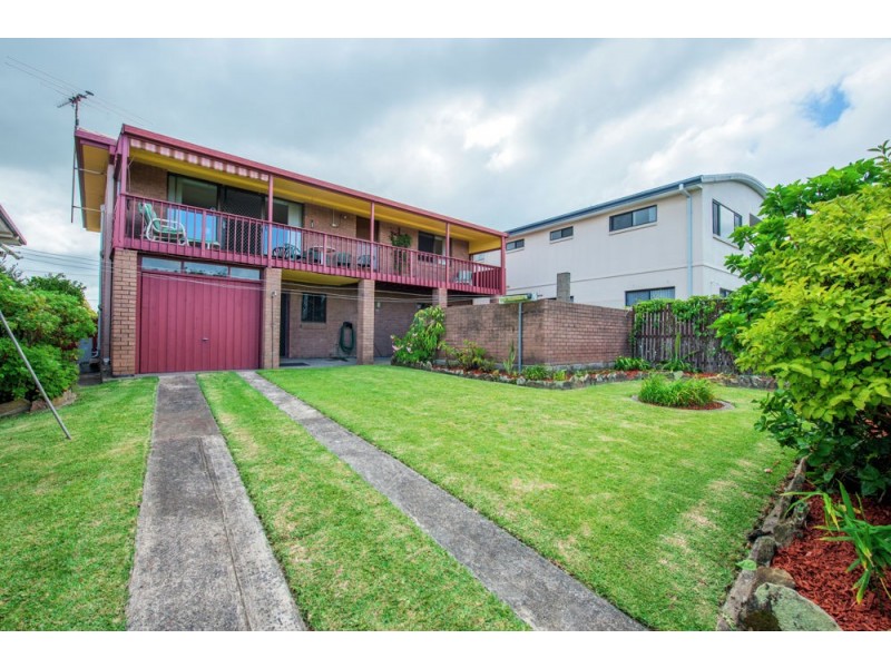 35 Ironbark Avenue, Sandy Beach NSW 2456