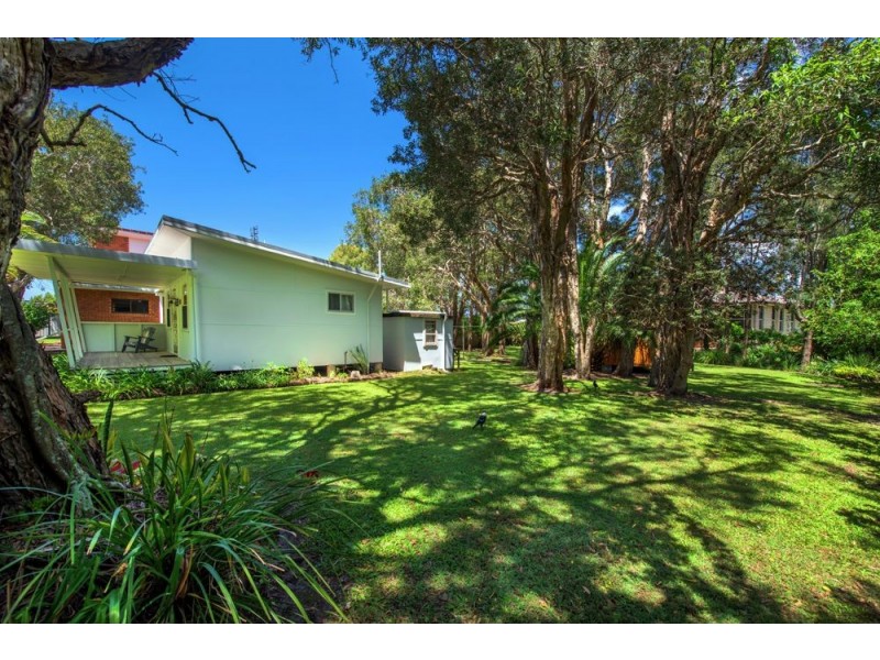 27 Wharf Street, Woolgoolga NSW 2456