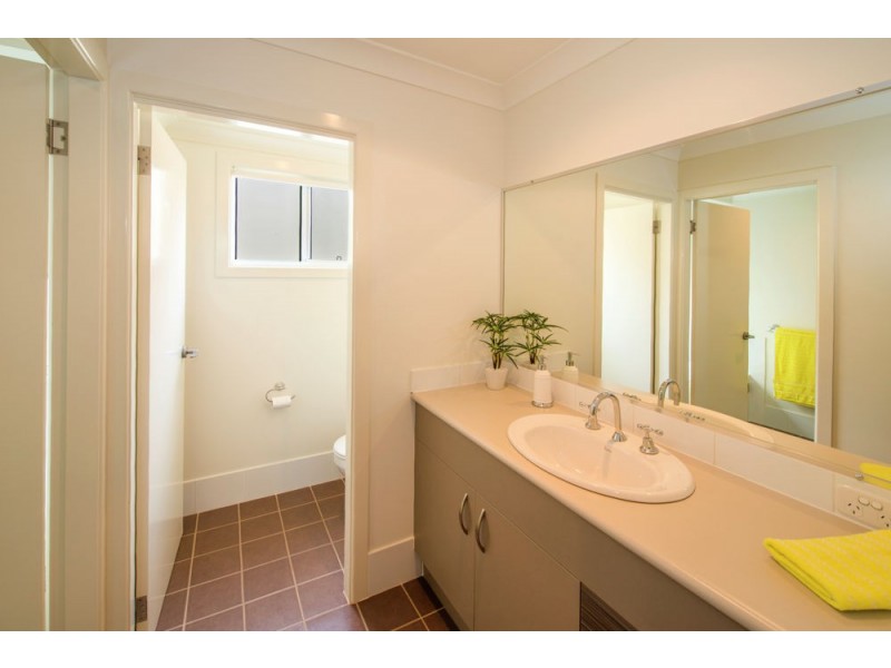 9 Vista Close, Woolgoolga NSW 2456