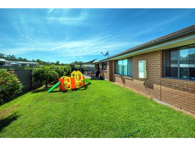 6 Reef Cove, Safety Beach NSW 2456