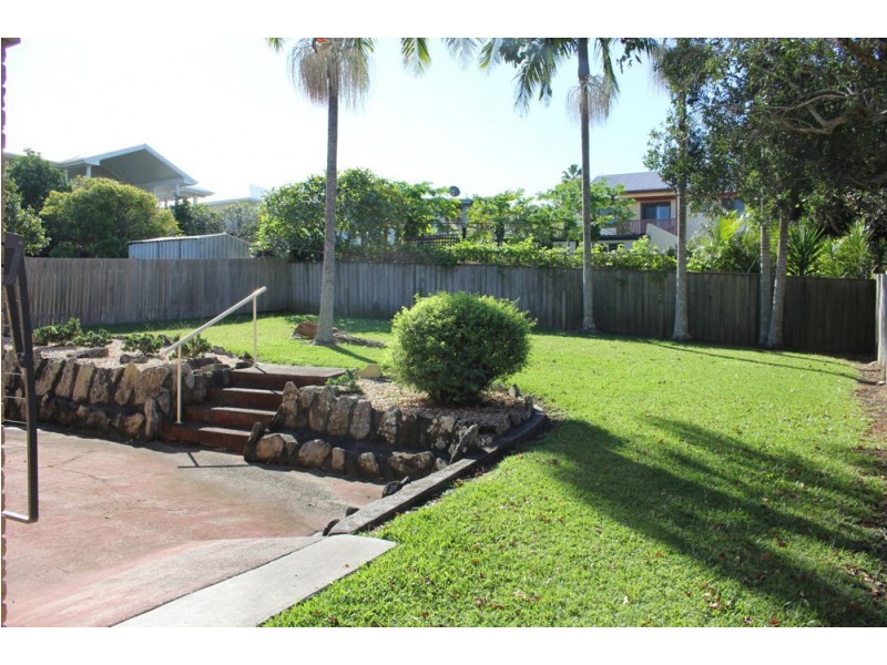 4 Bluegum Avenue, Sandy Beach NSW 2456