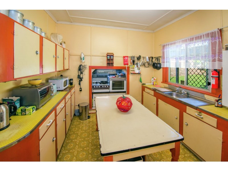 12 Gordon Street, Woolgoolga NSW 2456