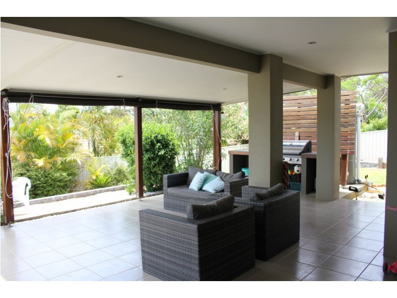 7 Waverider Cove, Safety Beach NSW 2456