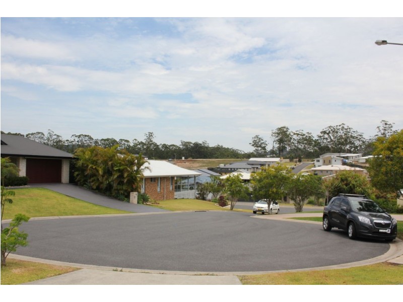 7 Waverider Cove, Safety Beach NSW 2456