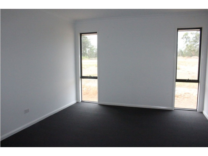 8 Humpback Crescent, Safety Beach NSW 2456