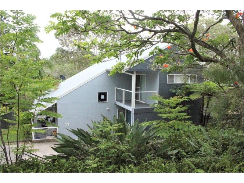 17 Schofield Drive, Safety Beach NSW 2456