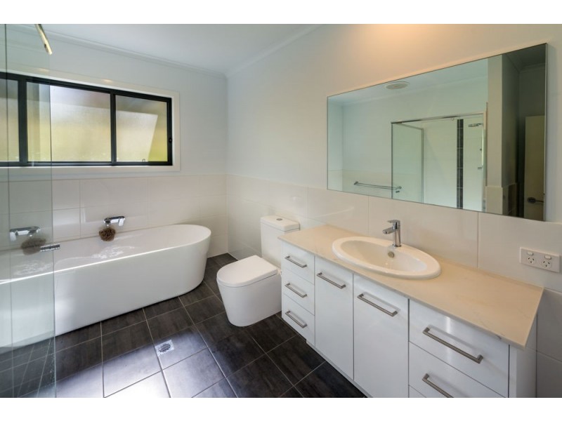 28 St Andrews Drive, Woolgoolga NSW 2456