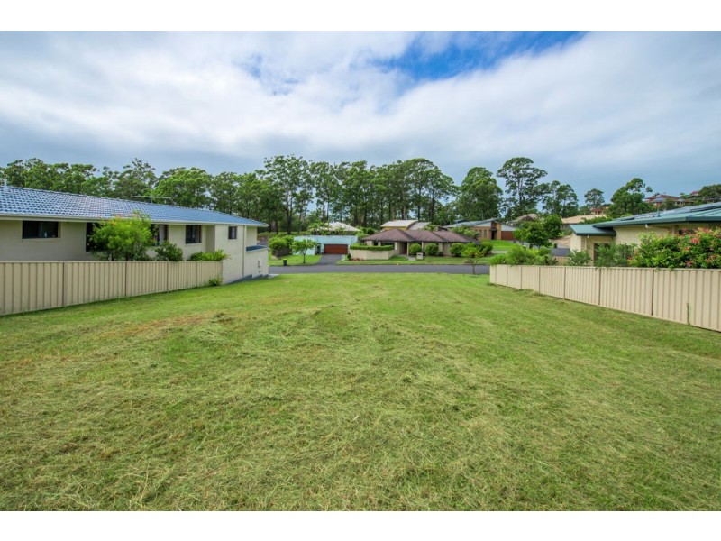 15 Mariner Drive, Safety Beach NSW 2456