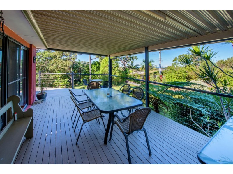 2 Anselmo Close, Emerald Beach NSW 2456