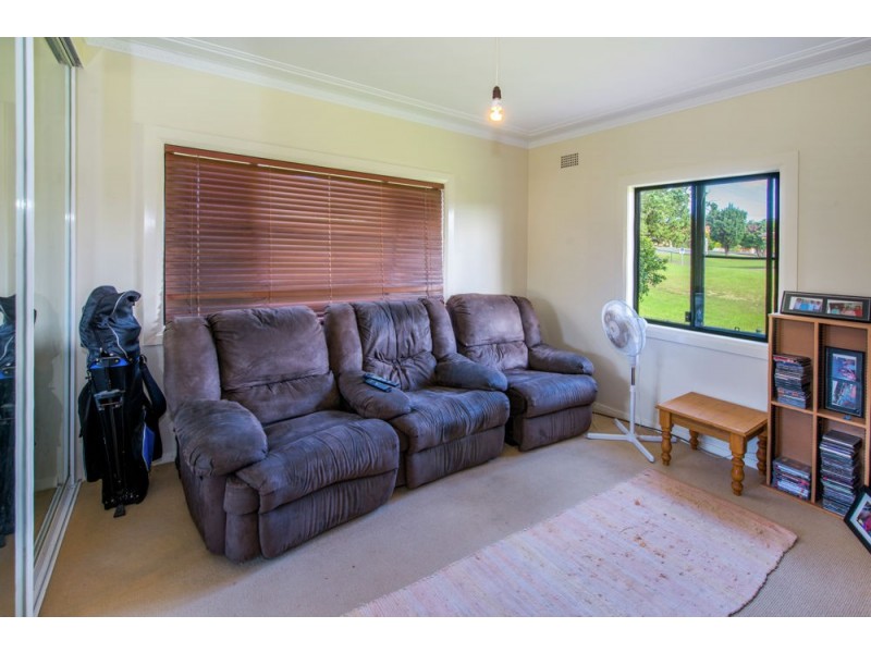 12 Scarborough Street, Woolgoolga NSW 2456