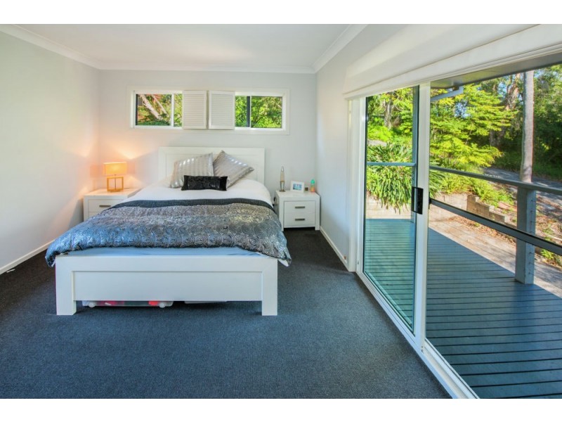 17 Schofield Drive, Safety Beach NSW 2456