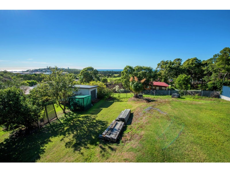 47 Nightingale Street, Woolgoolga NSW 2456