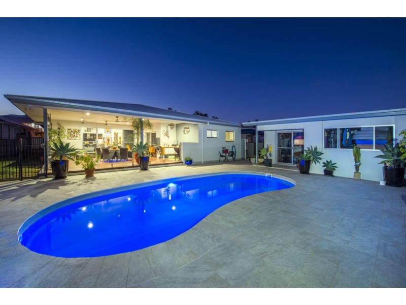 52 Admiralty Drive, Safety Beach NSW 2456