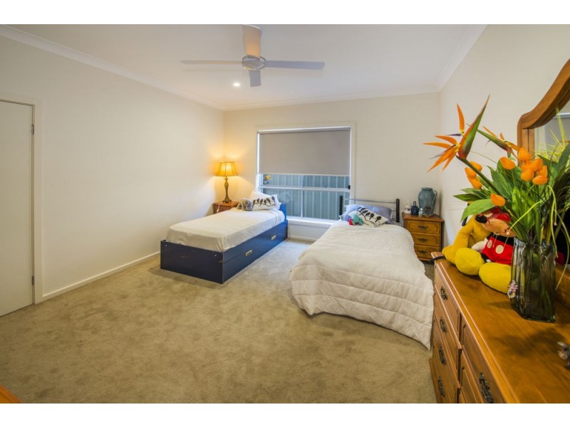 52 Admiralty Drive, Safety Beach NSW 2456