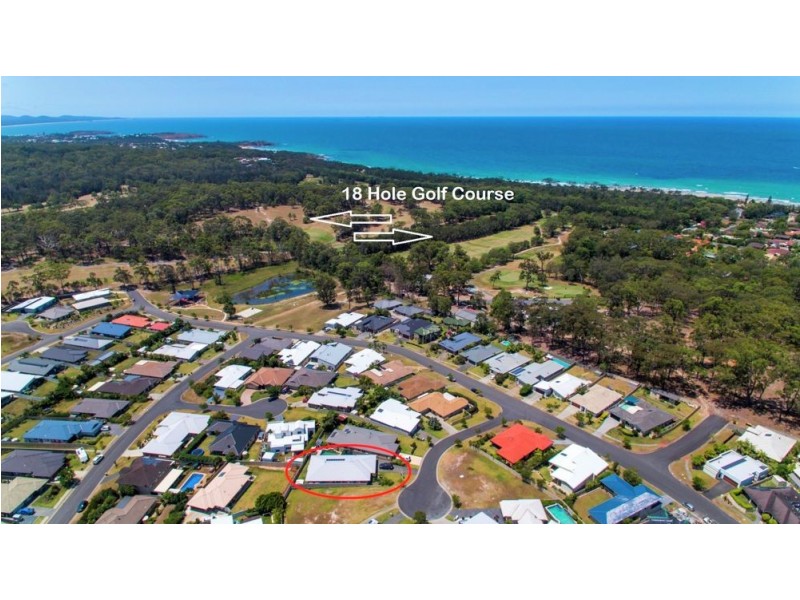 8 Quay Crescent, Safety Beach NSW 2456