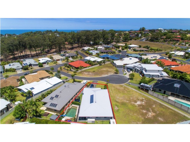 8 Quay Crescent, Safety Beach NSW 2456
