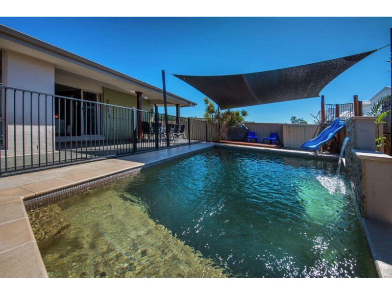 8 Quay Crescent, Safety Beach NSW 2456