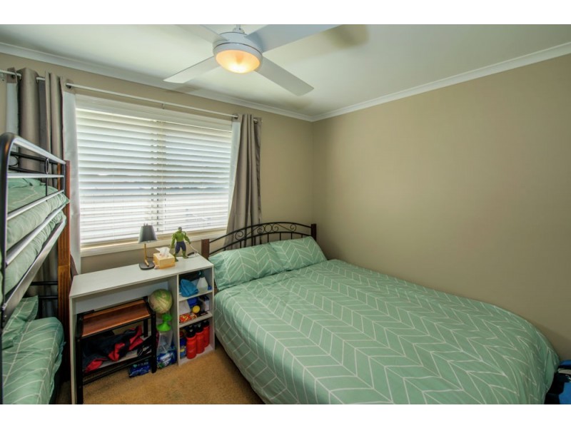 8 Quay Crescent, Safety Beach NSW 2456