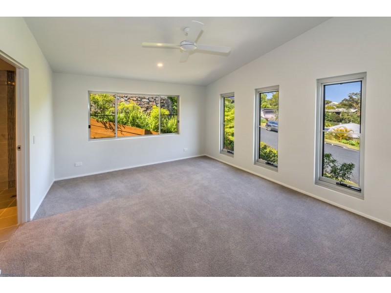 87 Pearce Drive, Coffs Harbour NSW 2450