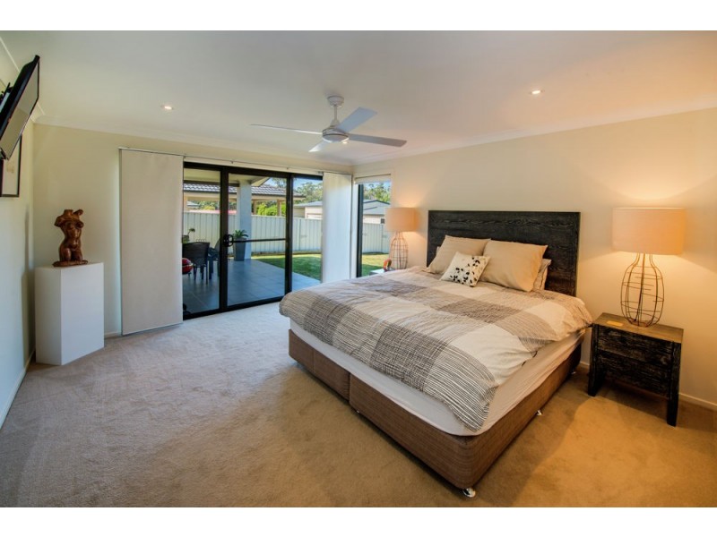 62 Admiralty Drive, Safety Beach NSW 2456