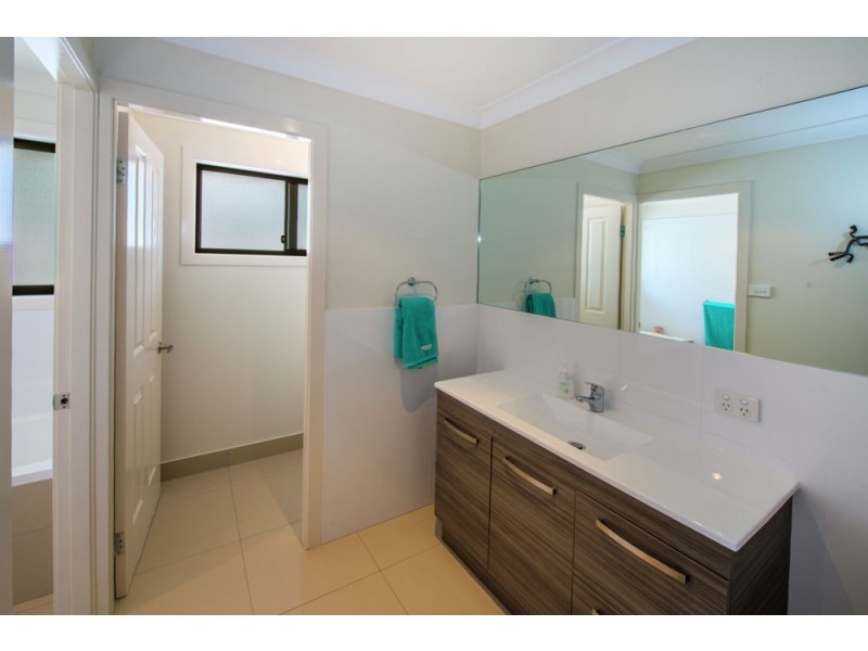 62 Admiralty Drive, Safety Beach NSW 2456