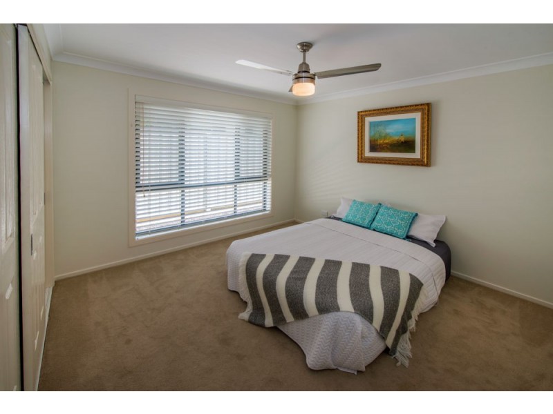 62 Admiralty Drive, Safety Beach NSW 2456