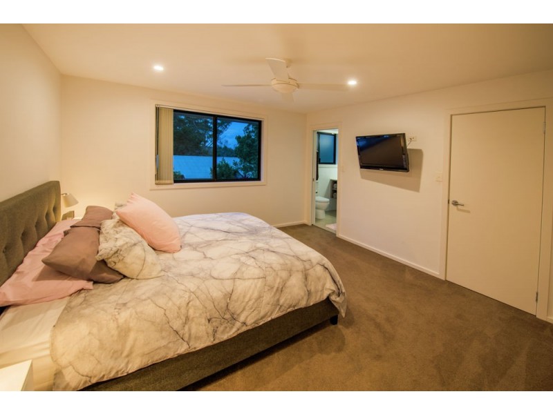 9 Safety Beach Drive, Safety Beach NSW 2456