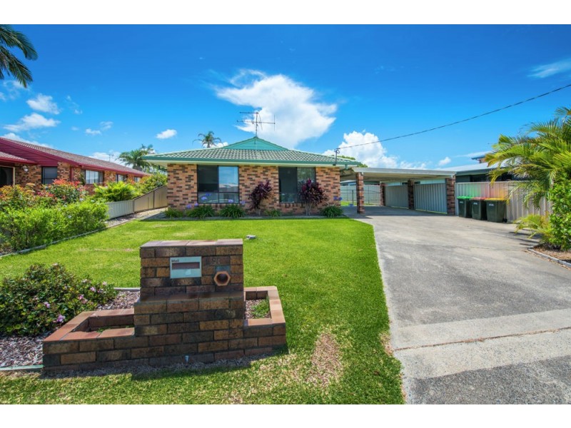51 Arrawarra Road, Arrawarra Headland NSW 2456