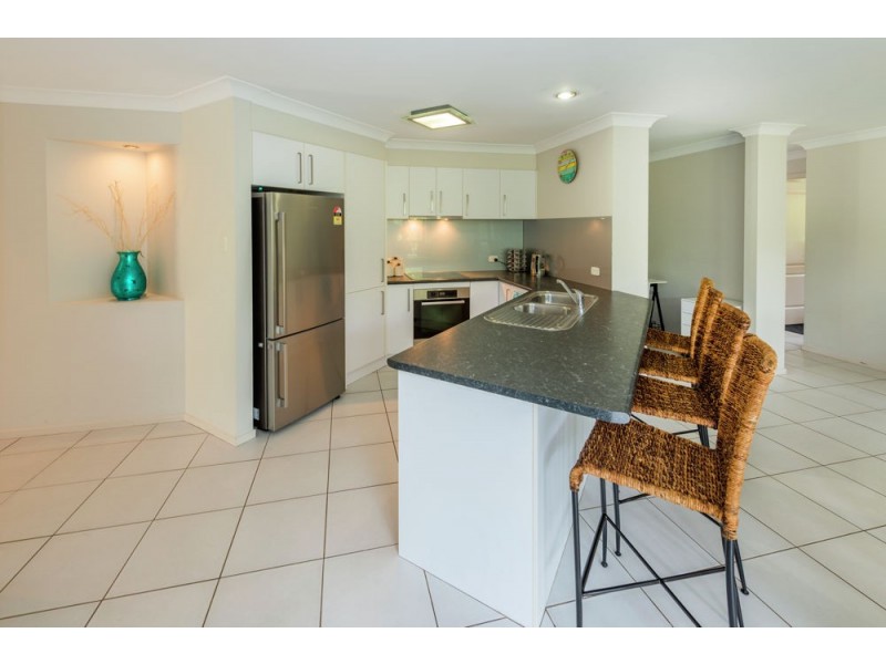 10 Admiralty Drive, Safety Beach NSW 2456