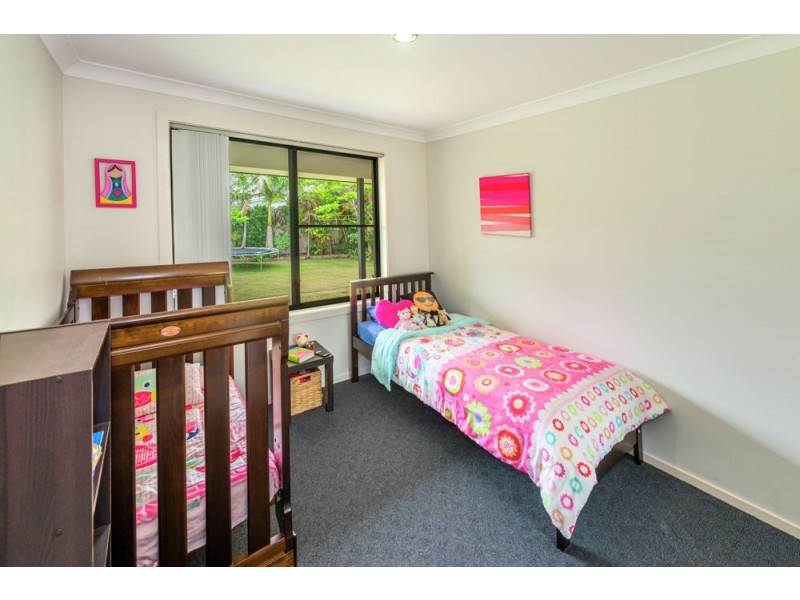 10 Admiralty Drive, Safety Beach NSW 2456