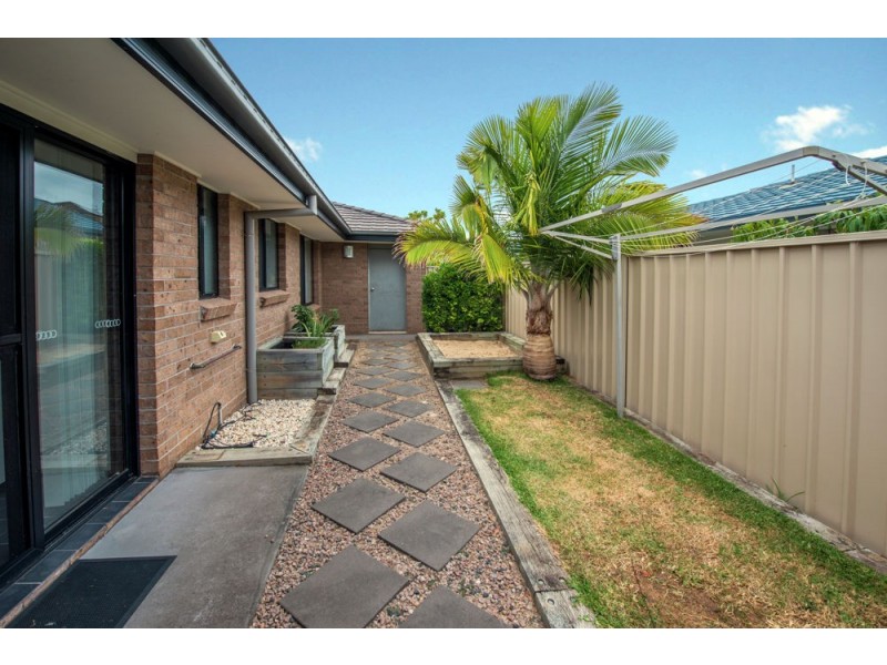 10 Admiralty Drive, Safety Beach NSW 2456